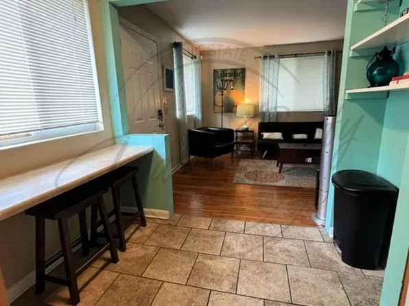Furnished, Ranch Style Two Bedroom in the heart of Edgehill on Special!, 1019 Summit Ave, Nashville, TN 37203