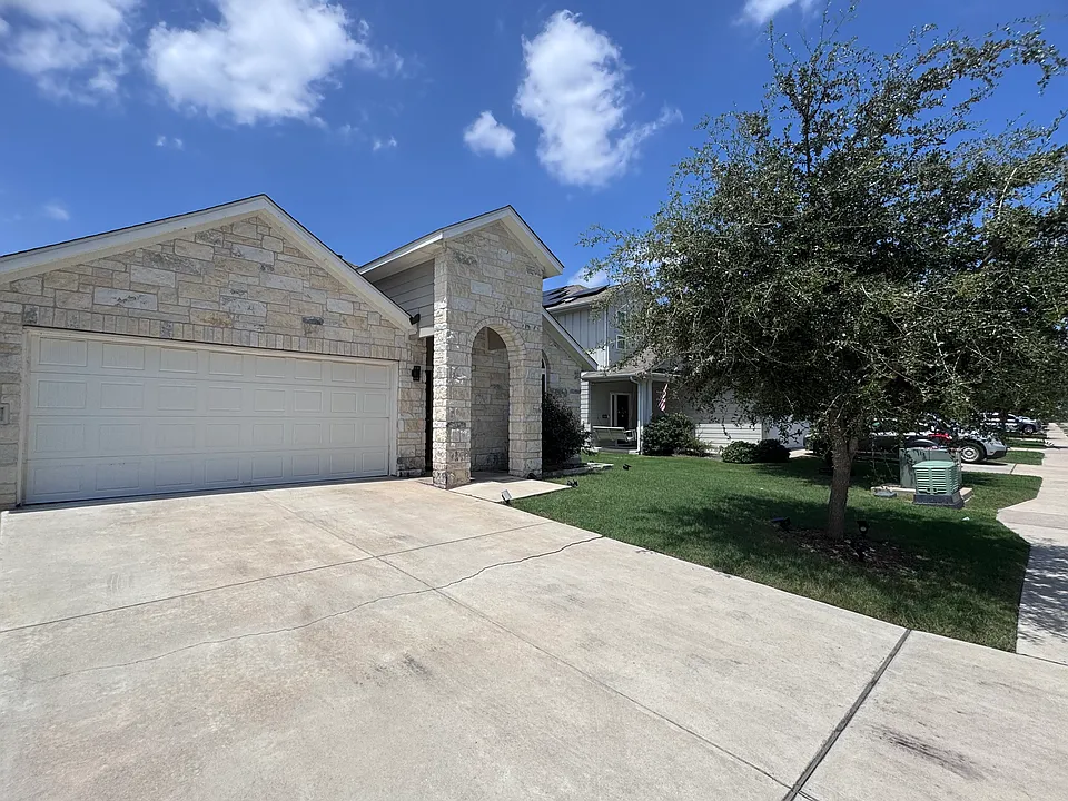 6301 Arbor Crest Ln