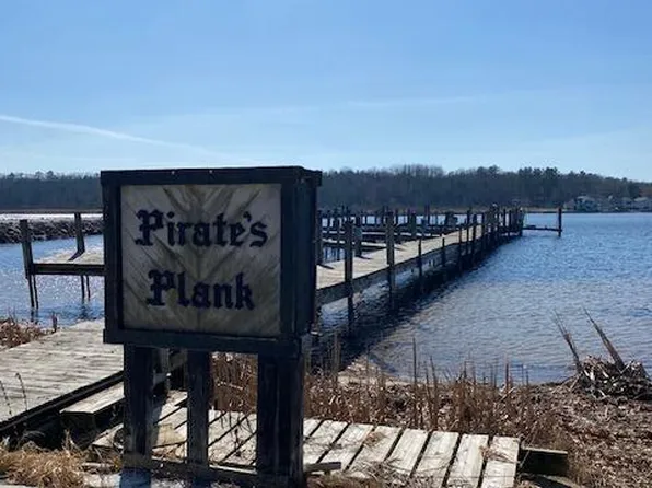 W Monroe Rd, Pentwater, MI 49449