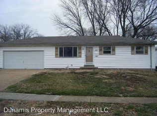 641 Undercliff Dr, Hazelwood, MO