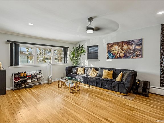 2nd image of 17 Marina Road
