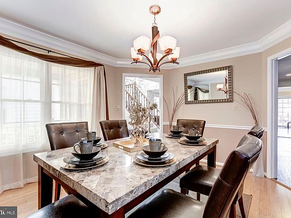5th image of 8423 Marketree Cir