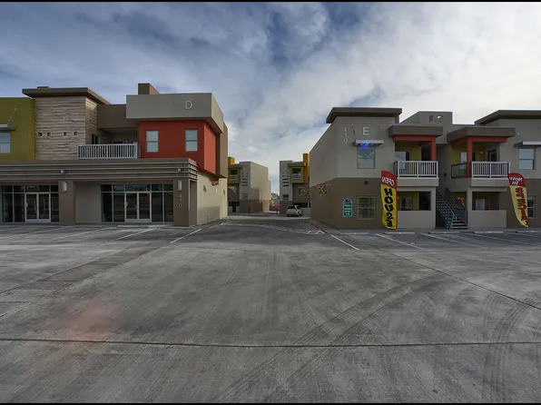 Moderno Village Apartments and Town Homes