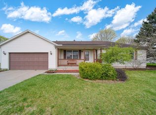 2624 Prairie Dr, Adrian, MI 49221
