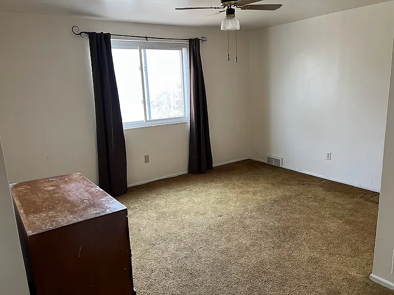 700 McMasters Ave — Photo 7