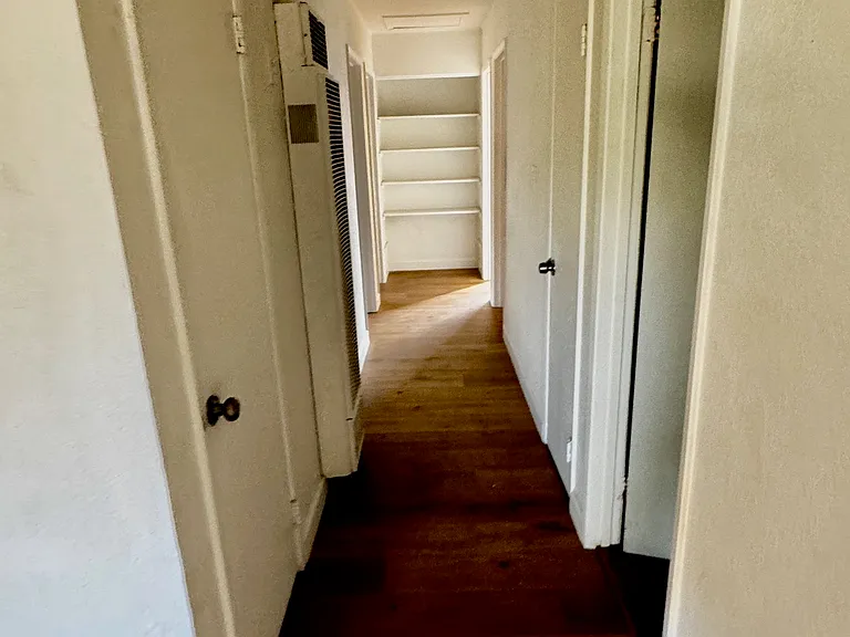 2737 Ophelia Ave — Photo 13