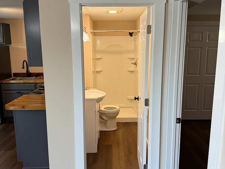 411 Dorrier Dr — Photo 5