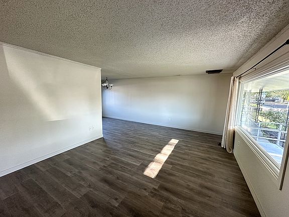 2nd image of 225 Cullum Ave