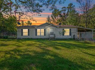 3931 W Bacon Rd, Hillsdale, MI 49242