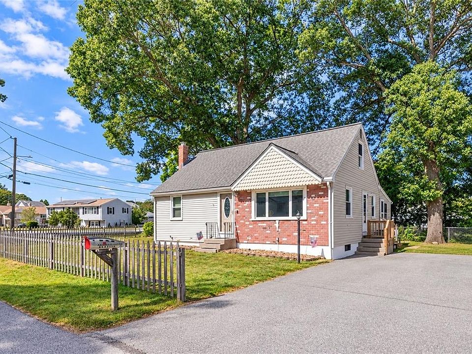 1st image of 73 Salix St