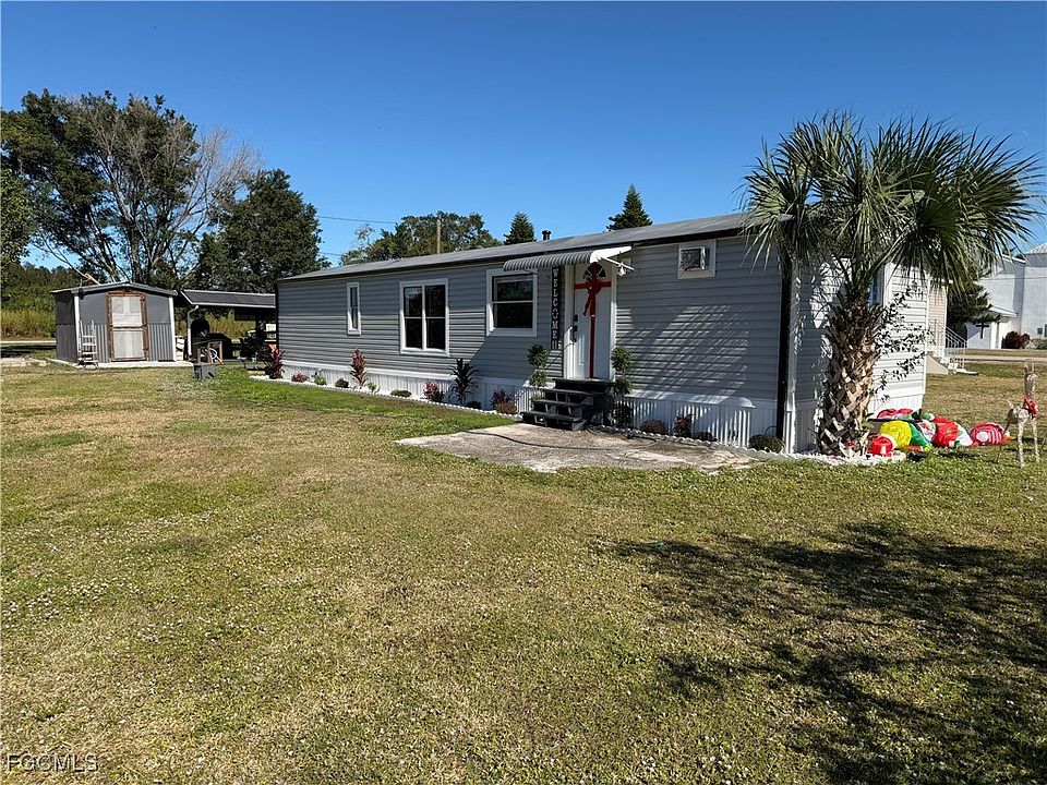 1st image of 1011 Della Tobias Ave