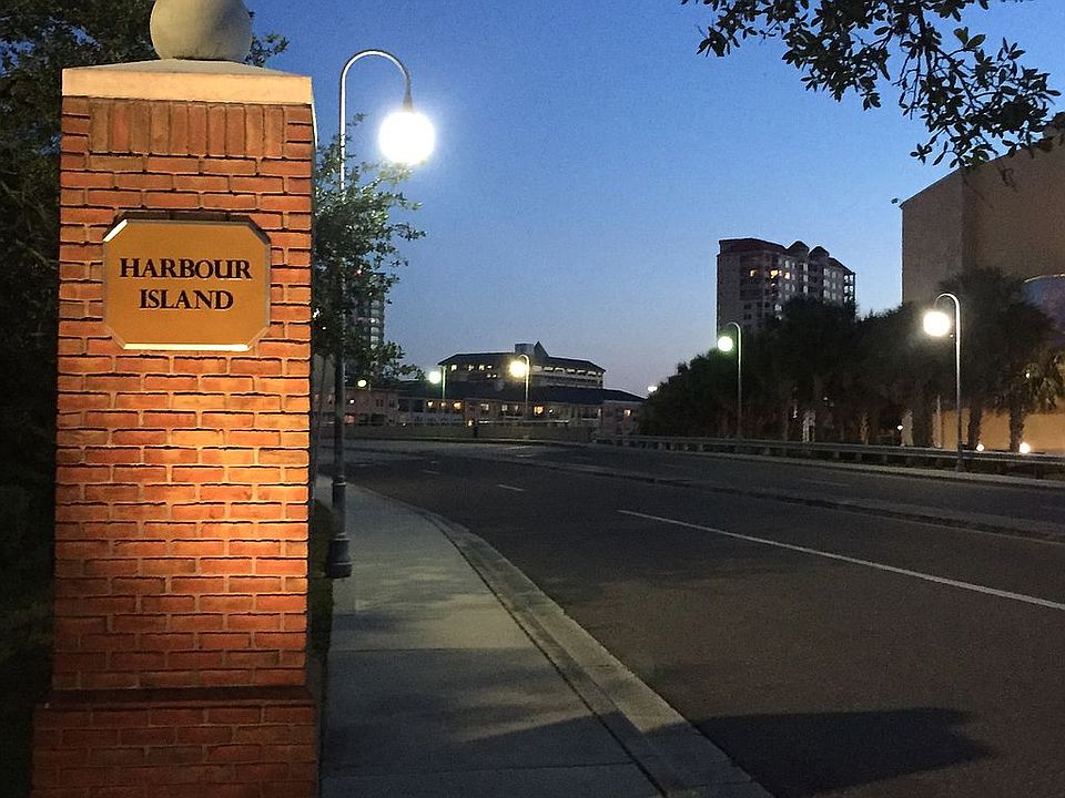Main entry from Channelside