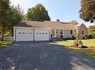 9 Fairbanks Ave, East Providence, RI 02914