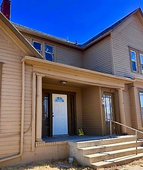 1st image of 1000 N Adams St APT A