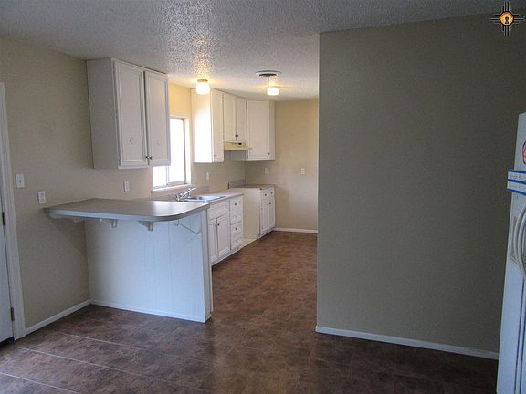 5th image of 1112 N Denson Dr