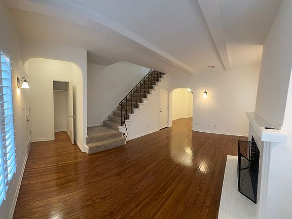 5th image of 10816 Lindbrook Dr