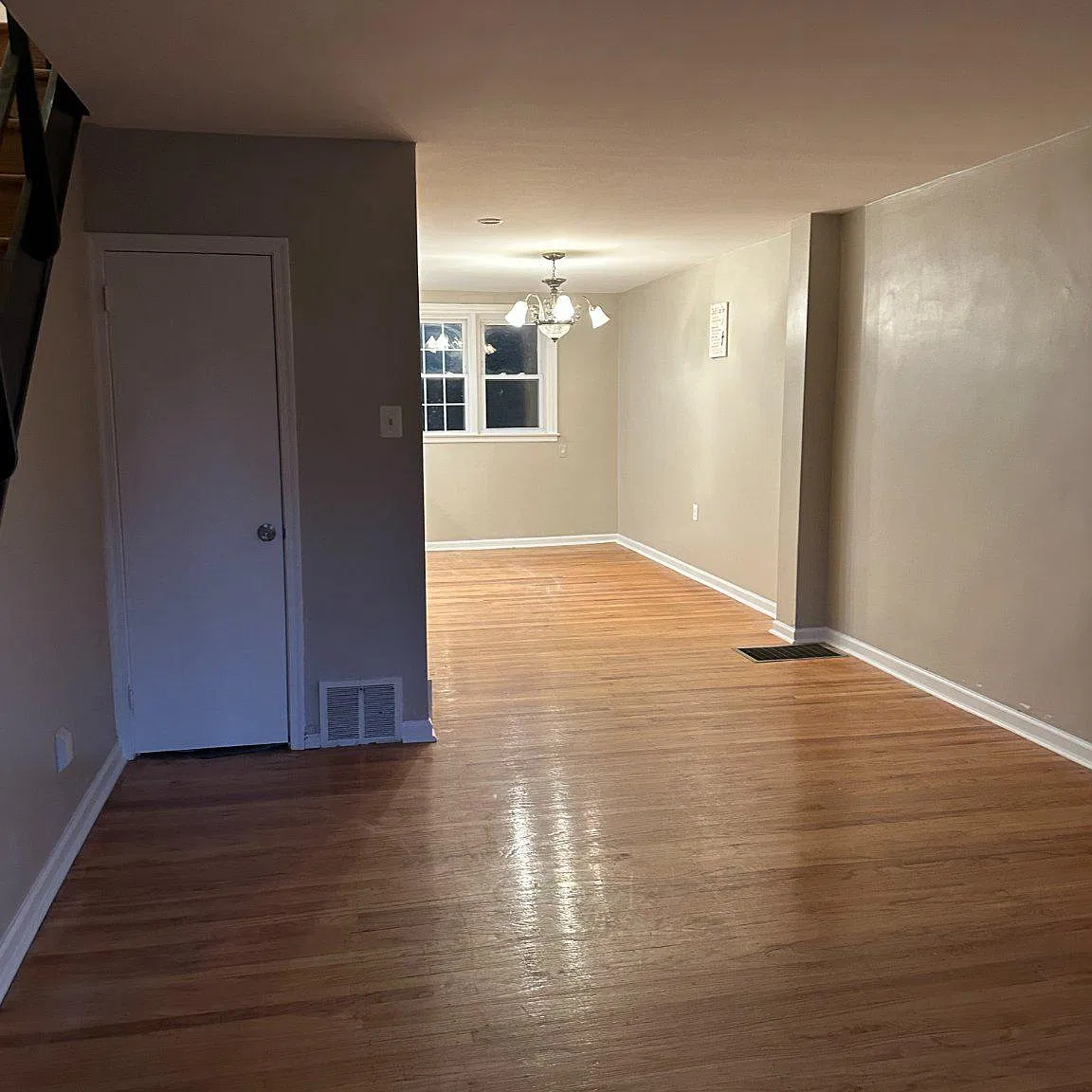 3 bed, 1.5 bath, 1152 sqft, $1,800 — Photo 4