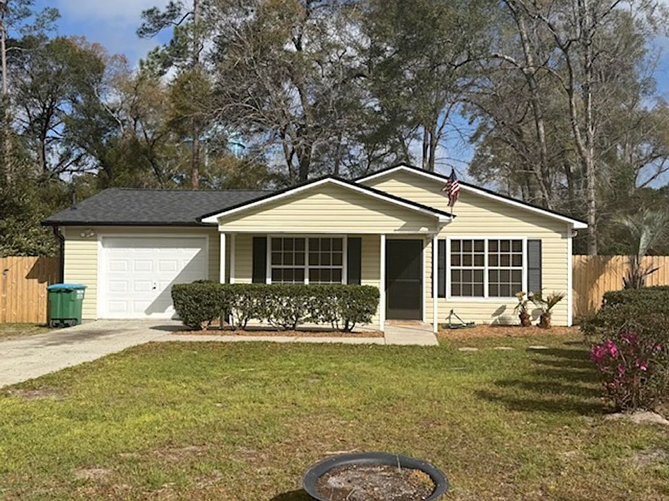 1st image of 88 Hickory Ave