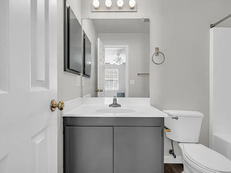 The Block Townhomes — Photo 16