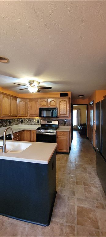 709 Platt Way - Property Image