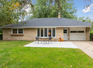 230 Park St E, Annandale, MN 55302