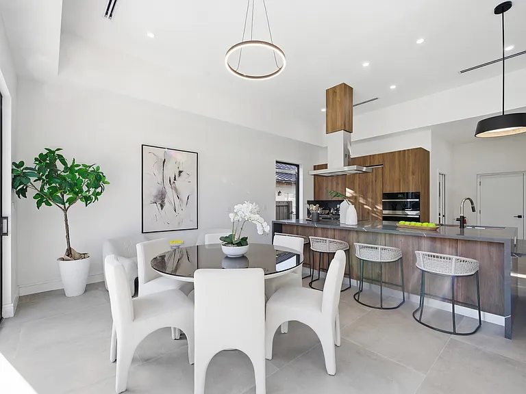 1308 Avocado Isle — Photo 18