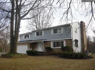 5781 Oak St, Lowellville, OH 44436