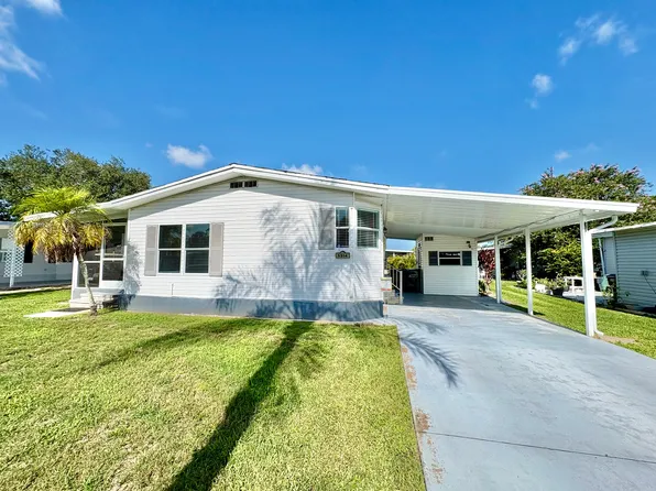 5314 Furness Cir #390, Sarasota, FL 34241