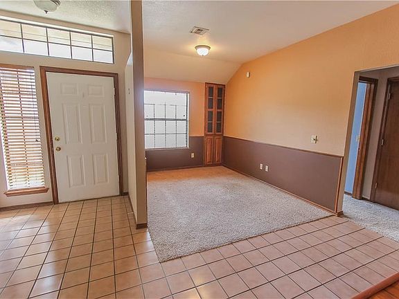 4th image of 3705 Shannon Dr