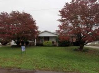 730 High St, Middleport, OH 45760