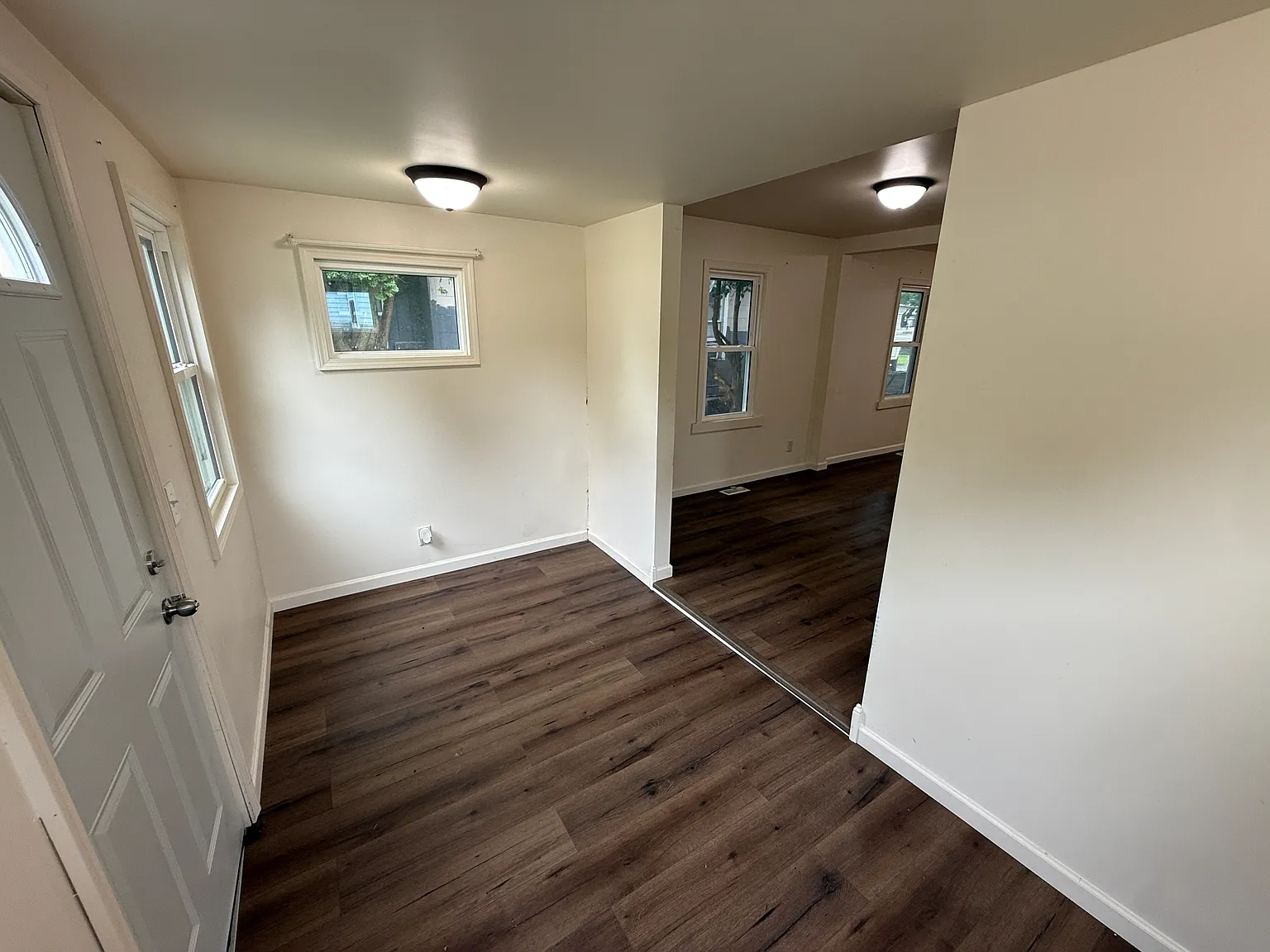 2 bed, 700 sqft, $1,195 — Photo 3