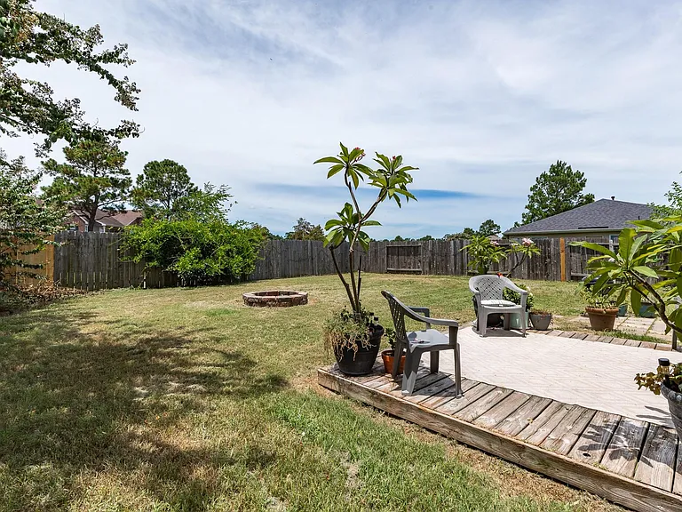 24027 Kingbriar Dr — Photo 19