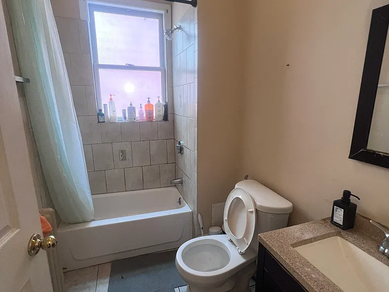 90 Fisher Ave #3 — Photo 8