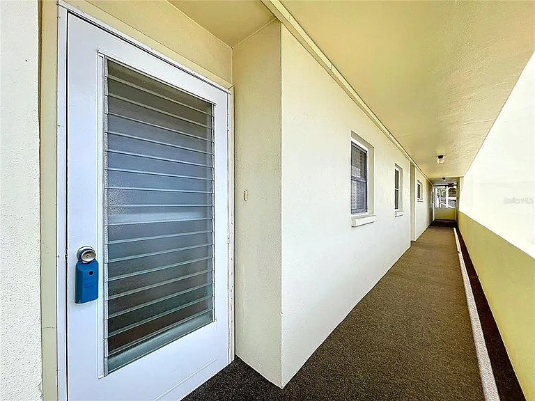 4650 Cove Cir #209 — Photo 2