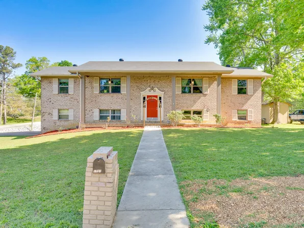 1701 Ray Jo Cir, Chattanooga, TN 37421