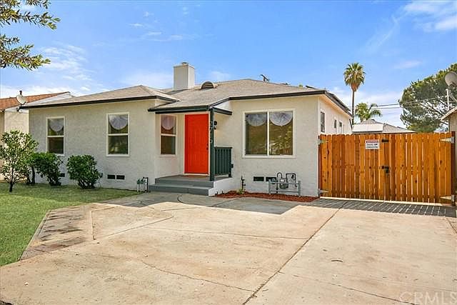 1st image of 2719 N Mountain View Ave