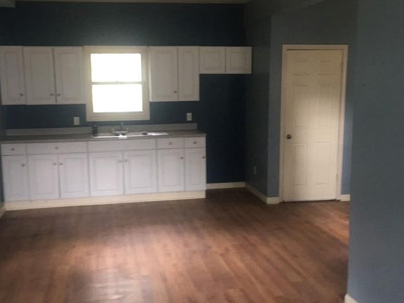 4th image of 215 Gold Ave NW #217