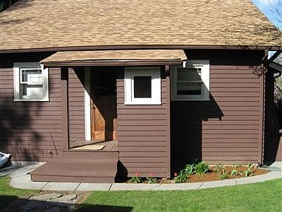 The back porch has access to the upsatairs.