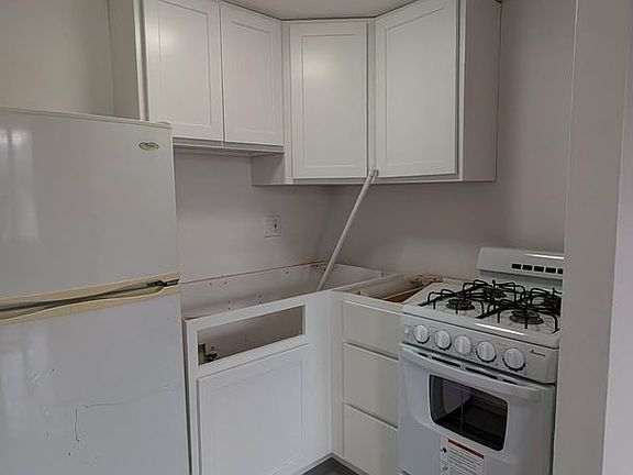 5th image of 153 Brighton Ave #118