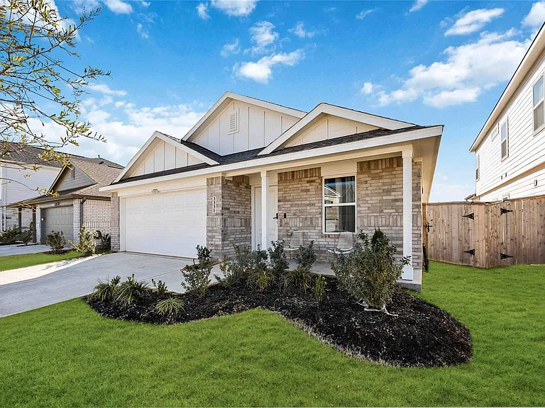 3331 Aspen Stream Dr — Photo 1