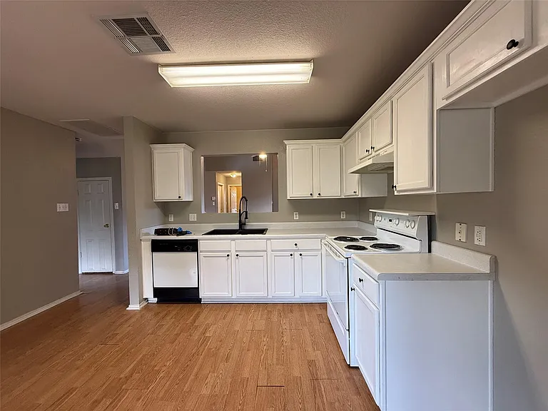 2120 Jester Farms Rd — Photo 8