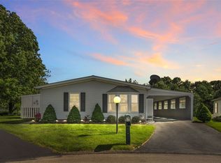 827 Clover Ln, Murrysville, PA