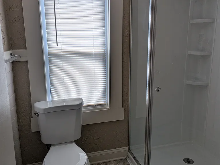 4104 & 4103 Adams St — Photo 5