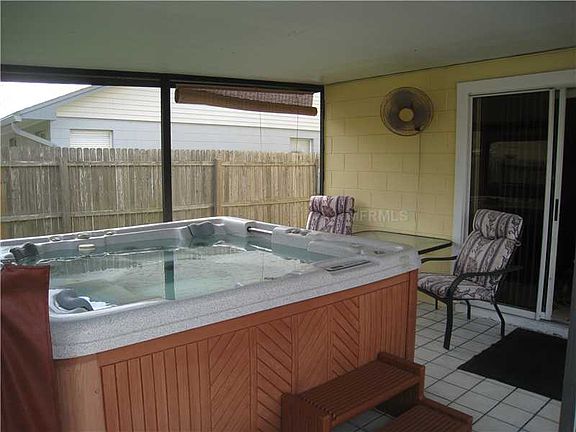 4th image of 8049 Excalibur Ct