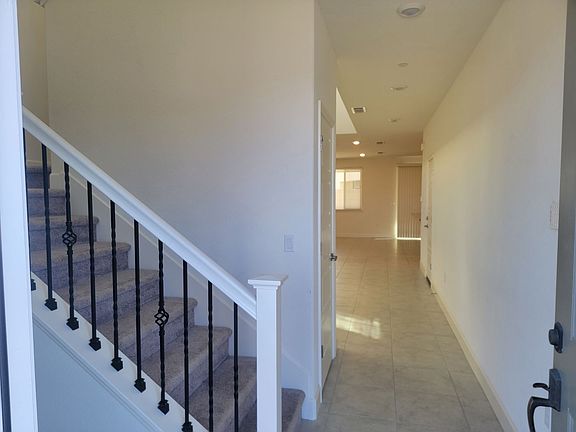 3rd image of 5666 Highport Dr