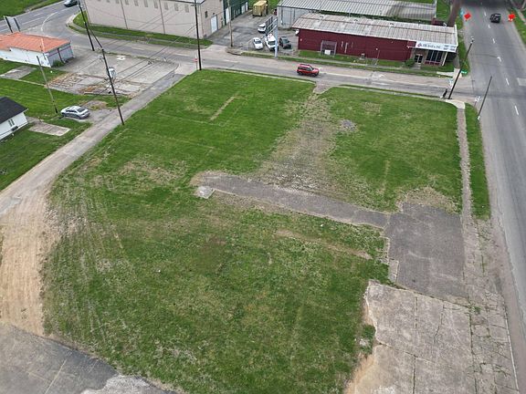 3rd image of 1545 Washington Ave