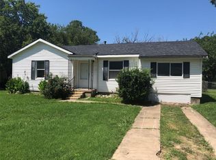 413 NE 36th St, Grand Prairie, TX 75050