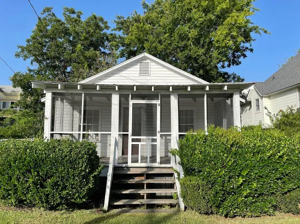 409 Station 22 1/2 St, Sullivans Island, SC 29482