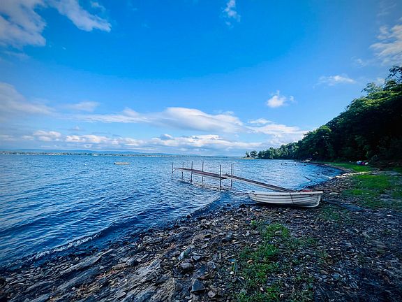 2nd image of 2643 Butler Island