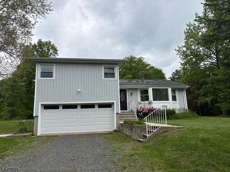 694 Foothill Rd — Photo 31